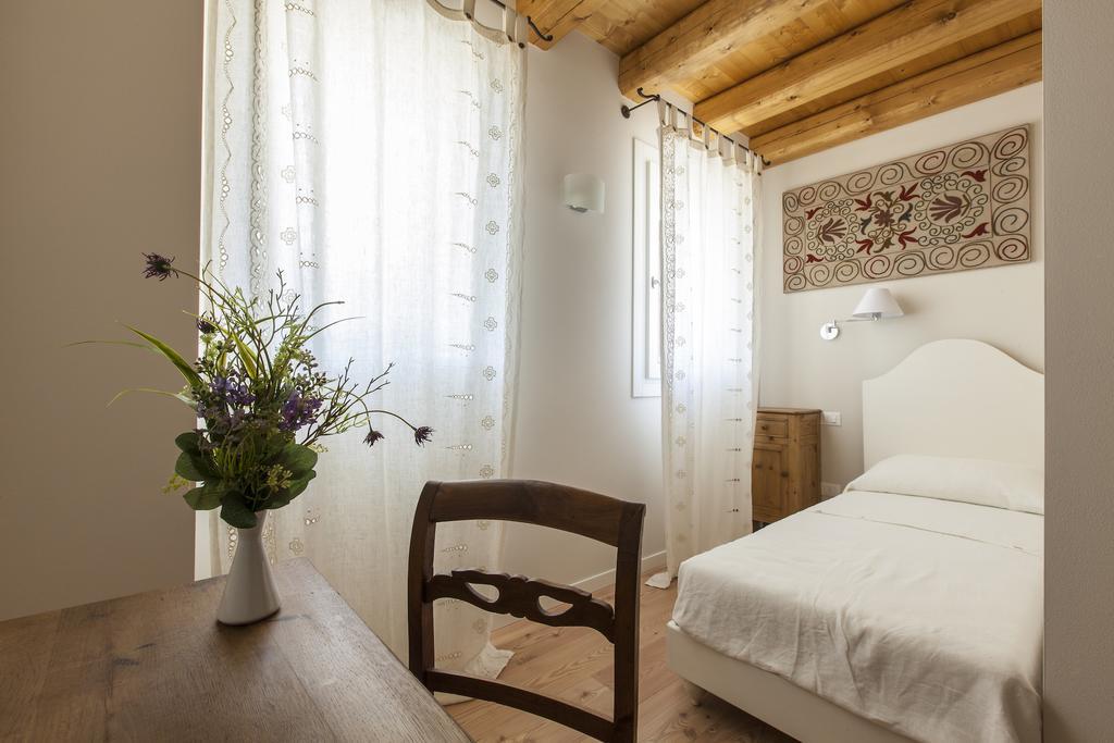 Le Pervinche Villa Refrontolo Room photo